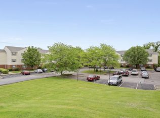 3010 Johnson Rd APT 215, Steubenville, OH 43952