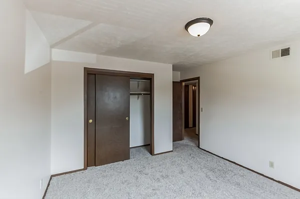 Nottingham Court Apartments — Photo 35