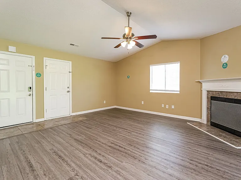 2650 Stratford Lake Rd — Photo 3