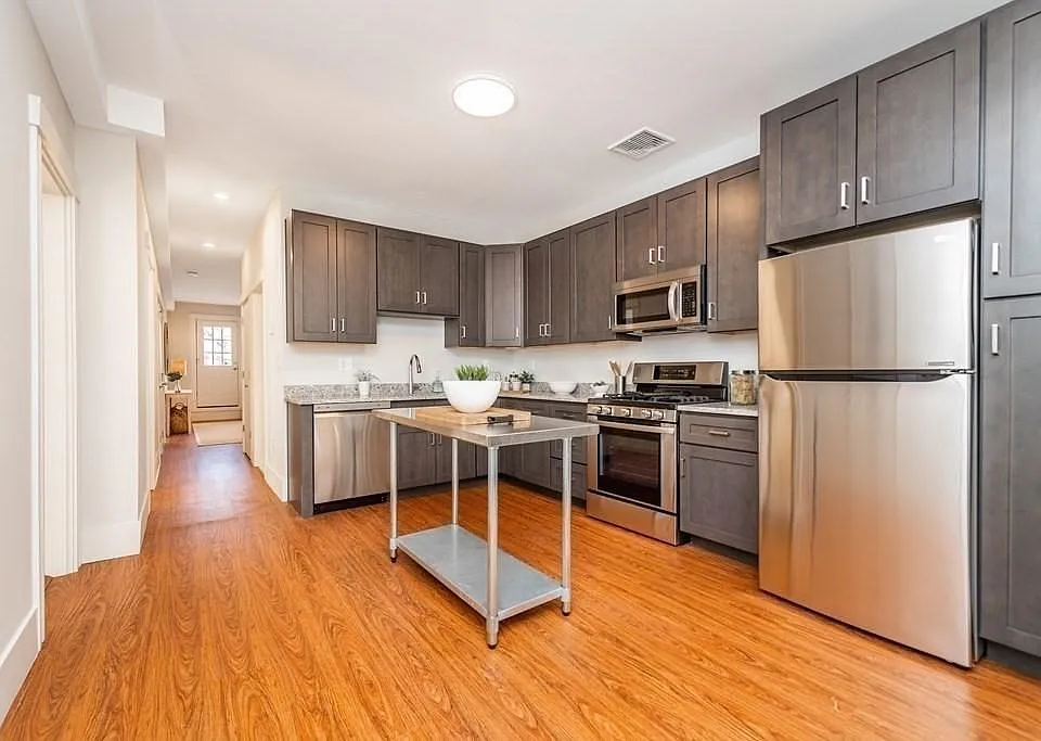 71 Adams St #3A