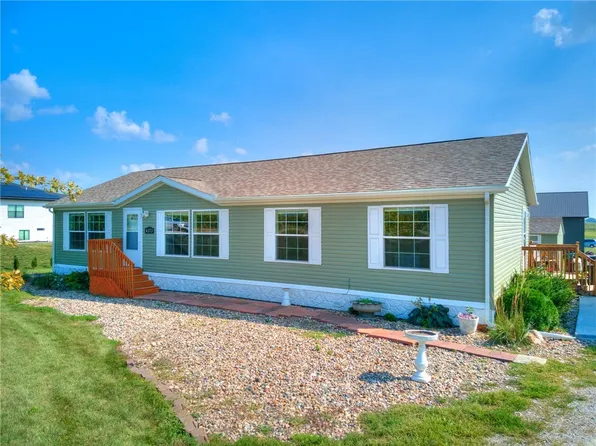 4373 NE 116th St, Mitchellville, IA 50169