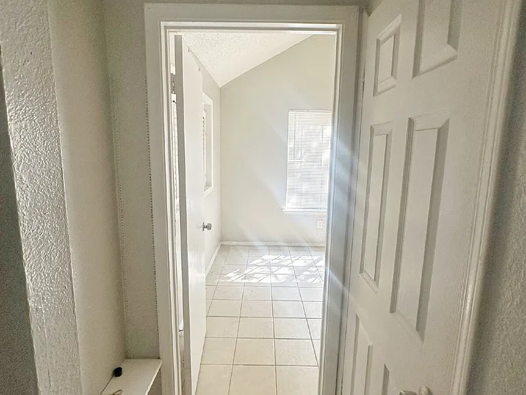 7504 Oak Chase — Photo 18