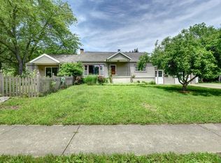 114 W Mumford Dr, Urbana, IL