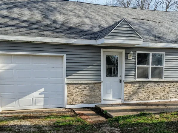 203 E Cherry St, Liberty Center, OH 43532