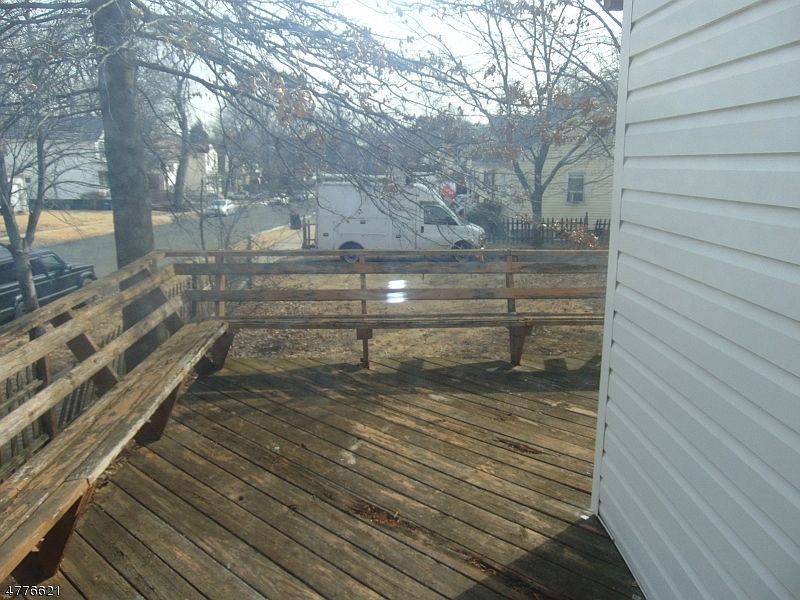 2nd image of 801 Baltimore Ave