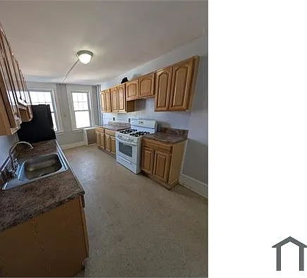 81 Harrison Ave — Photo 1