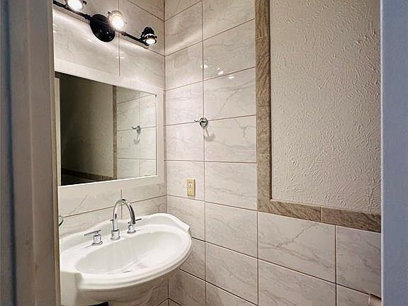5th image of 11701 Hidden Quail Dr