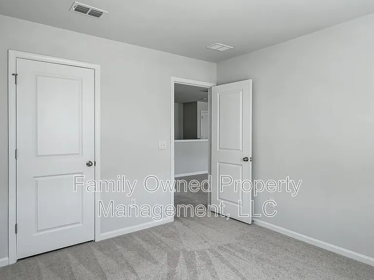 519 Donnas View Way — Photo 33