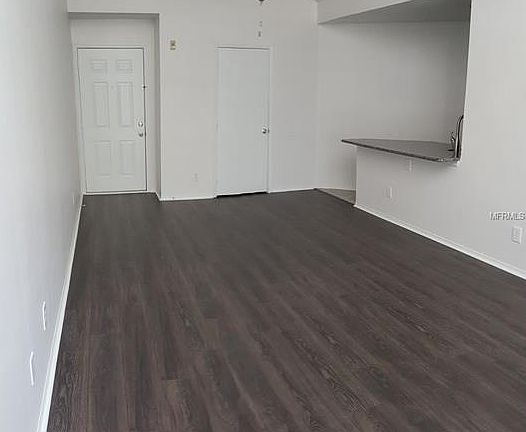 4th image of 3900 S Pointe Dr APT 108