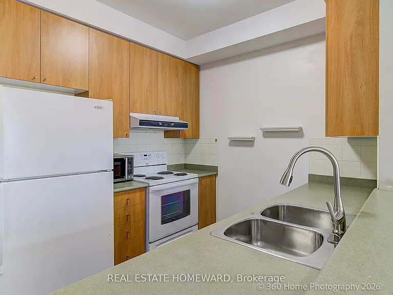 3650 Kingston Rd #Penthouse 4 — Photo 7