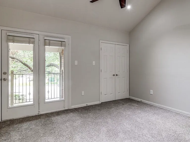 3719 Douglas Ave — Photo 21