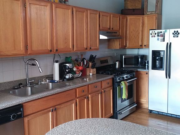 4th image of 2115 N Saint Louis Ave #1