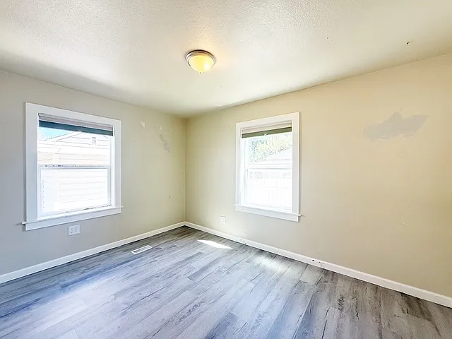 821 S Summit Ave — Photo 10