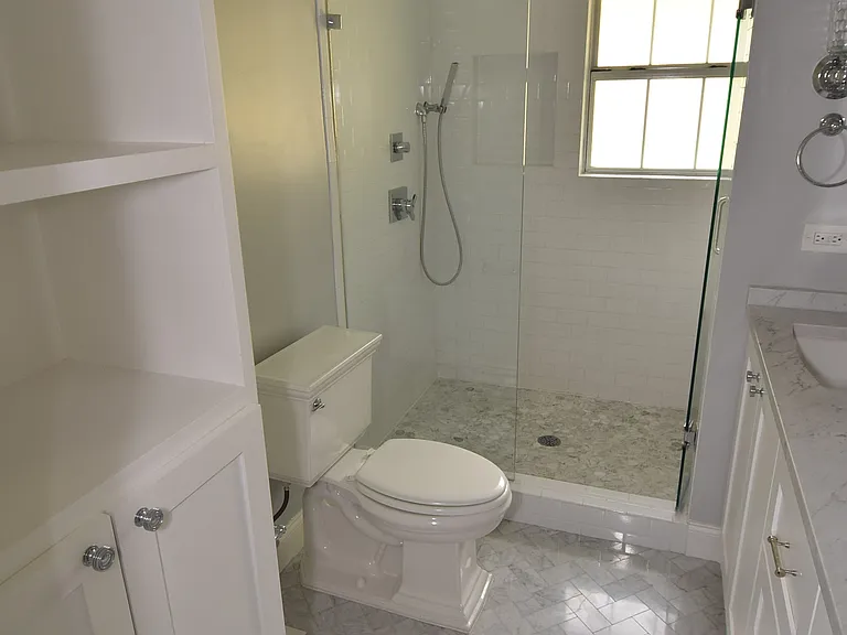 743 Newberry Dr — Photo 7