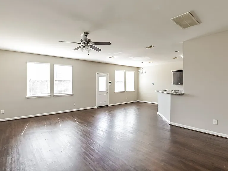 2622 Mesquite Ridge Dr — Photo 5