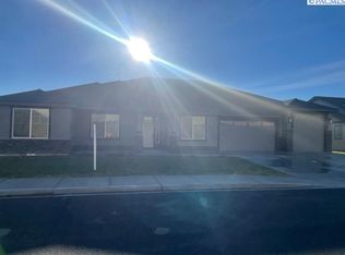 2473 Legacy Ln, Richland, WA 99352