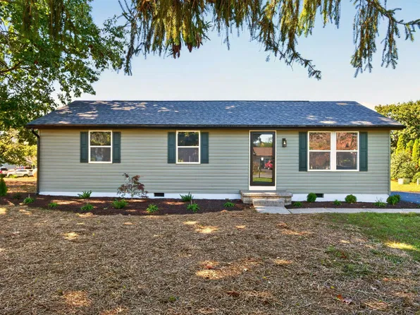 1801 Gum Ave, Grottoes, VA 24441
