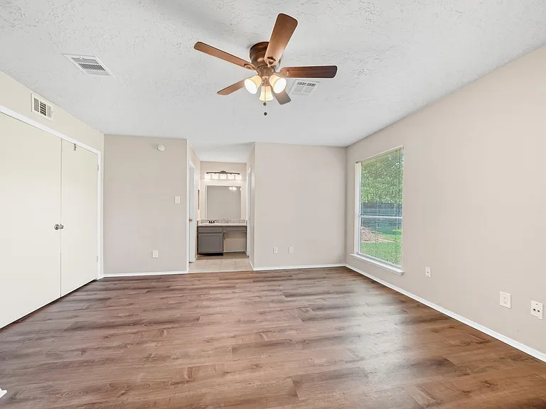 710 Old Colony Dr — Photo 13