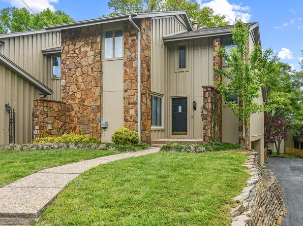 3451 E Cinnamon Place, Springfield, MO 65809