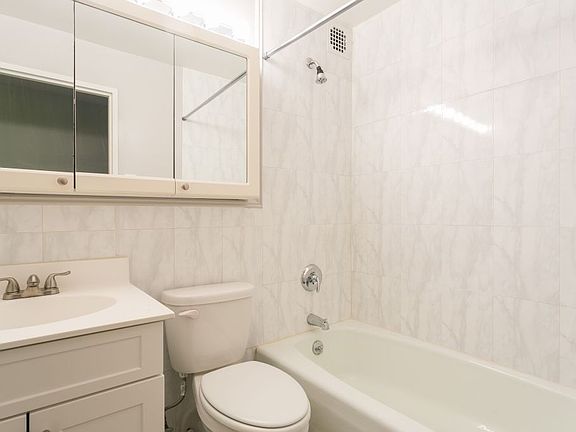 2nd image of 341 E 62nd St APT 1B
