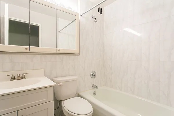 Rented by MNS | media 7