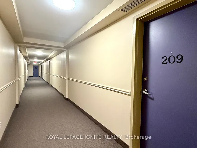 94 Aspen Springs Dr #209 — Photo 4