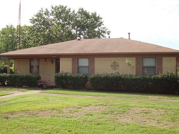 2nd image of 3501 Highmeadow Ln
