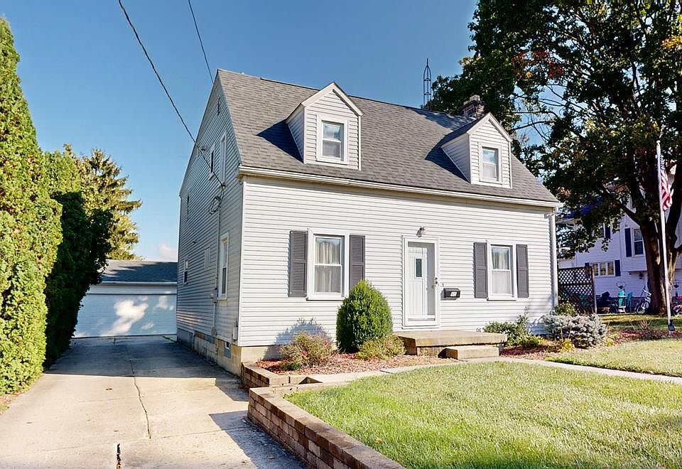 1st image of 65 Marvin Ave