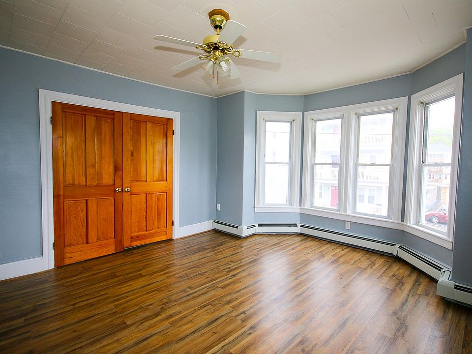 1st image of 177 Railroad St APT 2
