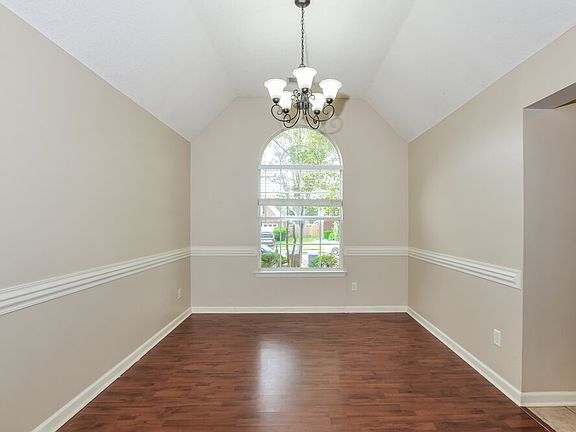 5th image of 10255 Green Moss Dr S