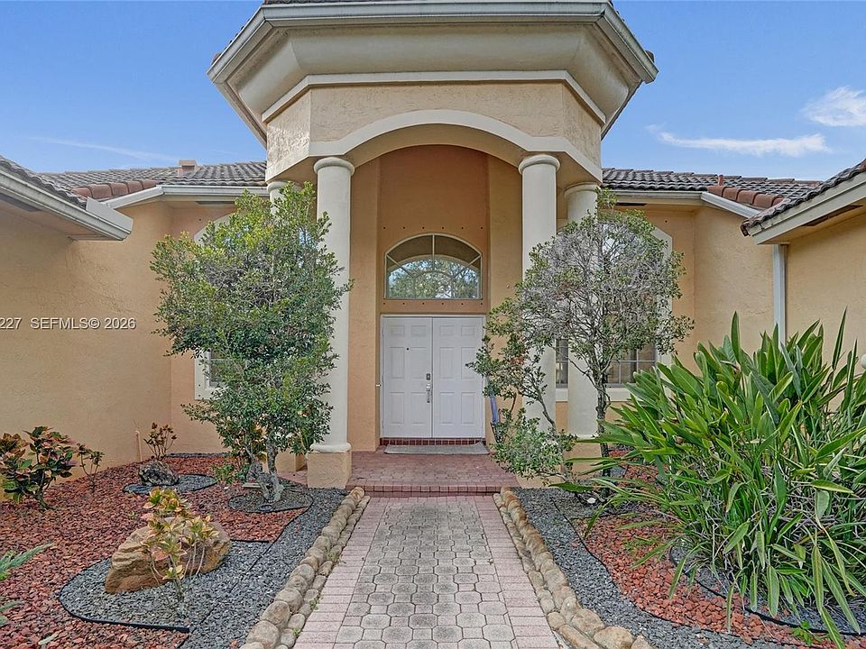1st image of 2024 NW 139th Ter