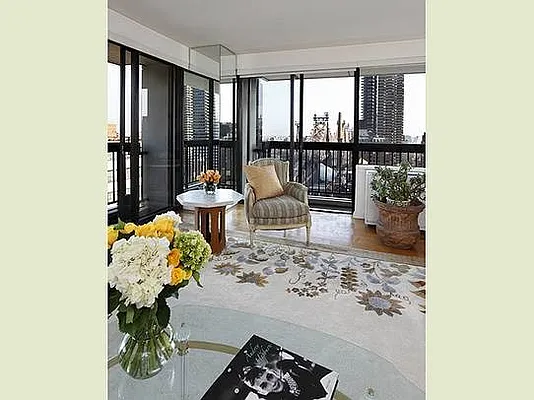 Sold by Stribling | media 24