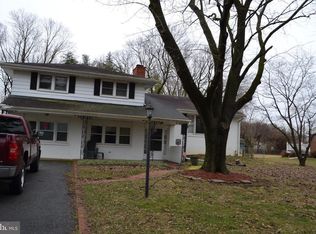 1915 Mitten St, Dover, DE 19901