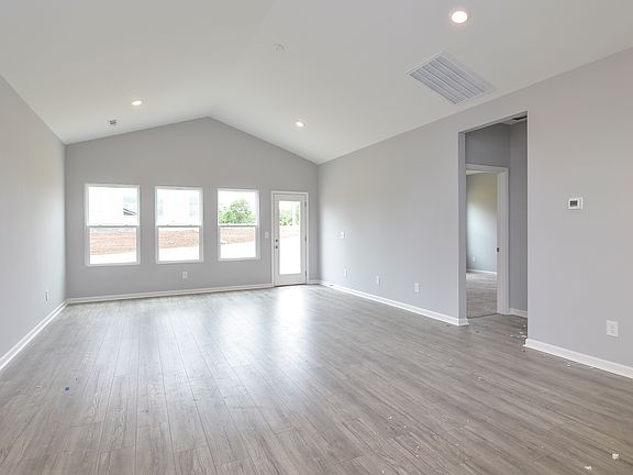 3rd image of 3620 Rivermont Way