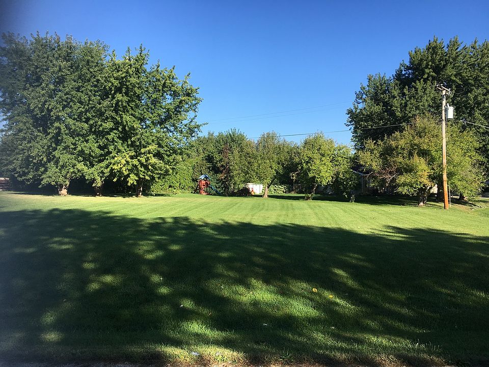 1st image of 1024 Suzy St