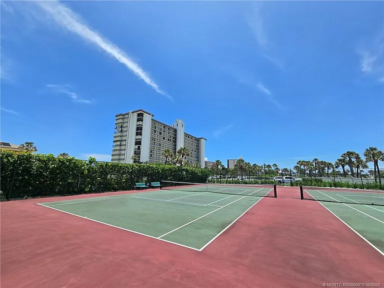10600 S Ocean Dr #709 — Photo 31