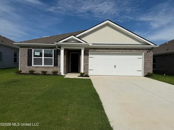 39 S Thorn Tree St, Byhalia, MS 38611