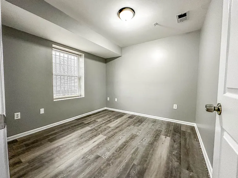 280 Jelliff Ave #1 — Photo 47