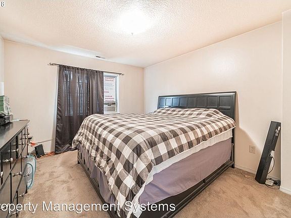 5th image of 7309 NE 14th Ct