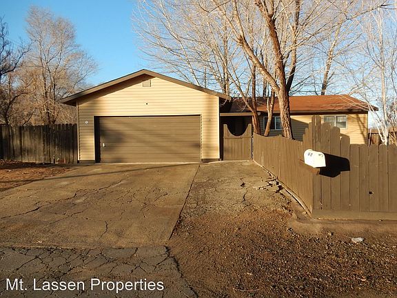3rd image of 472-855 Adele Ct