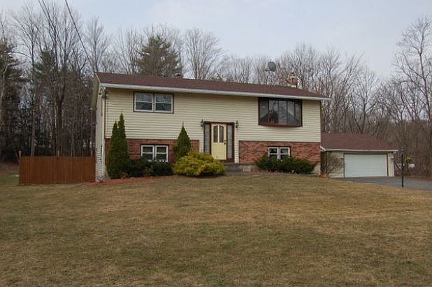 2nd image of 1918 Pangburn Rd