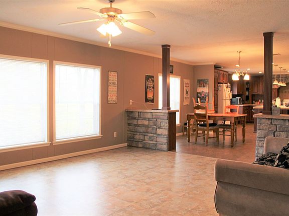 2nd image of 18098 County Road 2187 E