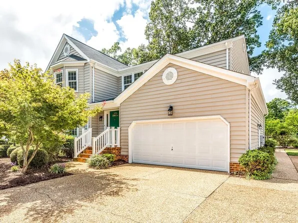 112 Chris Slade Chase, Yorktown, VA 23693