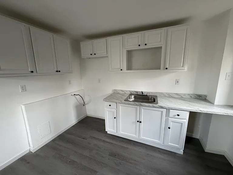 4148 Orchard St — Photo 9