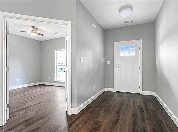 3rd image of 2216 Westdale Ct