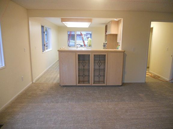 4th image of 6016 N 46th St