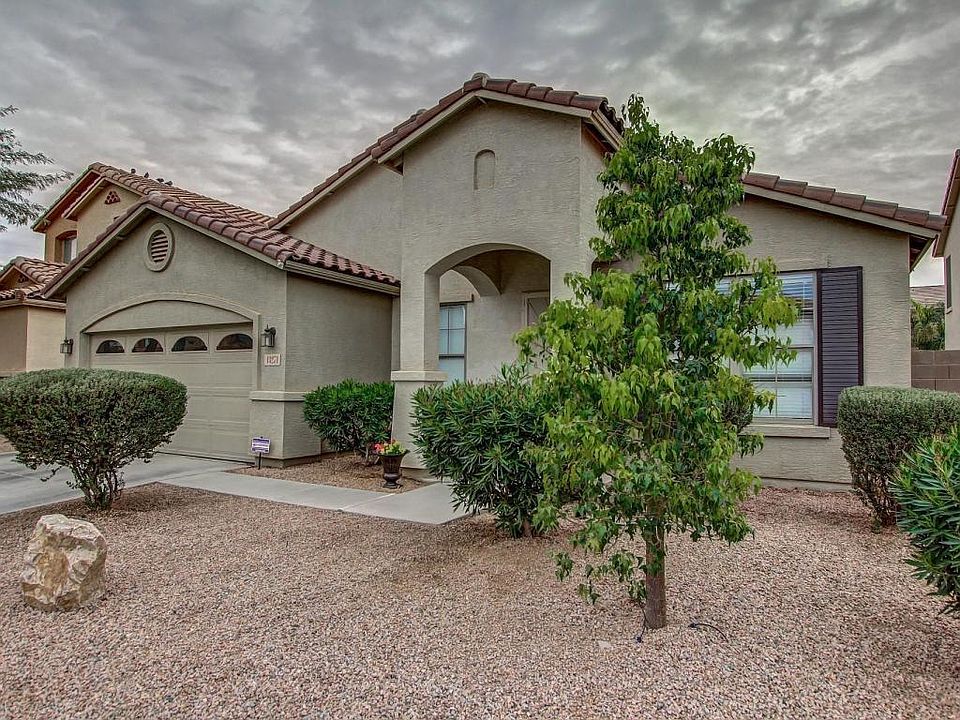1st image of 43271 W Lindgren Dr
