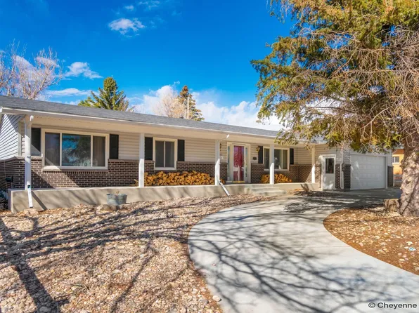 4766 Windmill Rd, Cheyenne, WY 82009