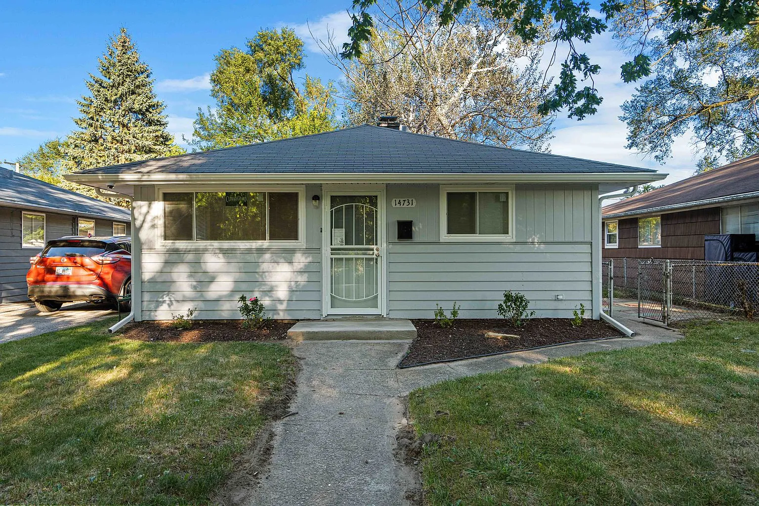 14731 Ellis Ave photo 1