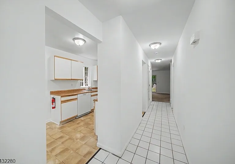 415 Union St — Photo 9